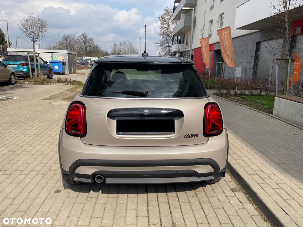 MINI Cooper Standard - 4