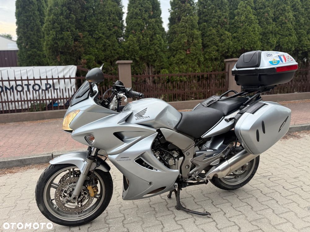 Honda CBF - 15