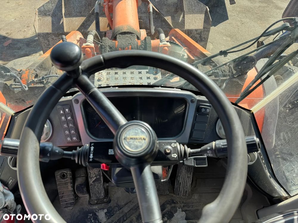 Doosan DL300-5 - 7