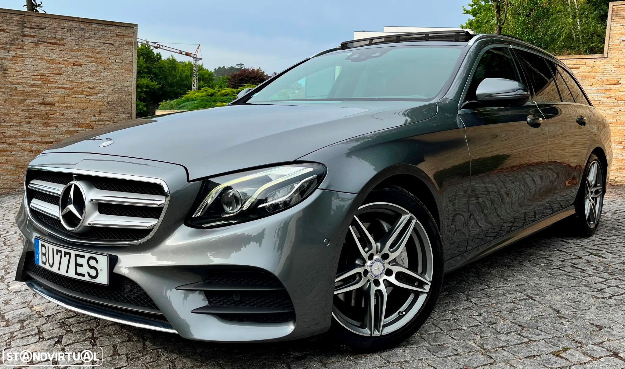 Mercedes-Benz E 220 d 4Matic T 9G-TRONIC AMG Line - 3