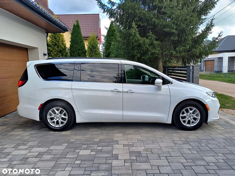 Chrysler Pacifica - 5