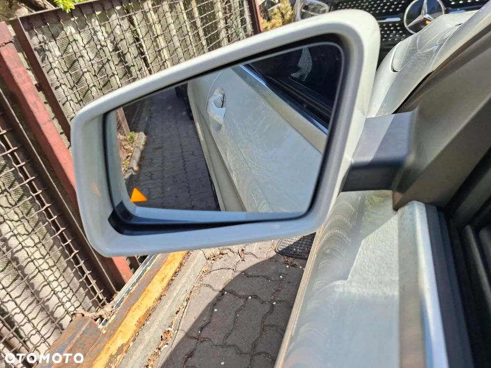 Mercedes-Benz GLA 250 4Matic 7G-DCT SCORE - 8