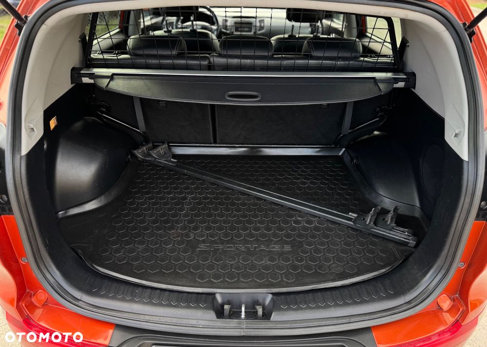 Kia Sportage 2.0 CRDI 2WD Spirit - 13