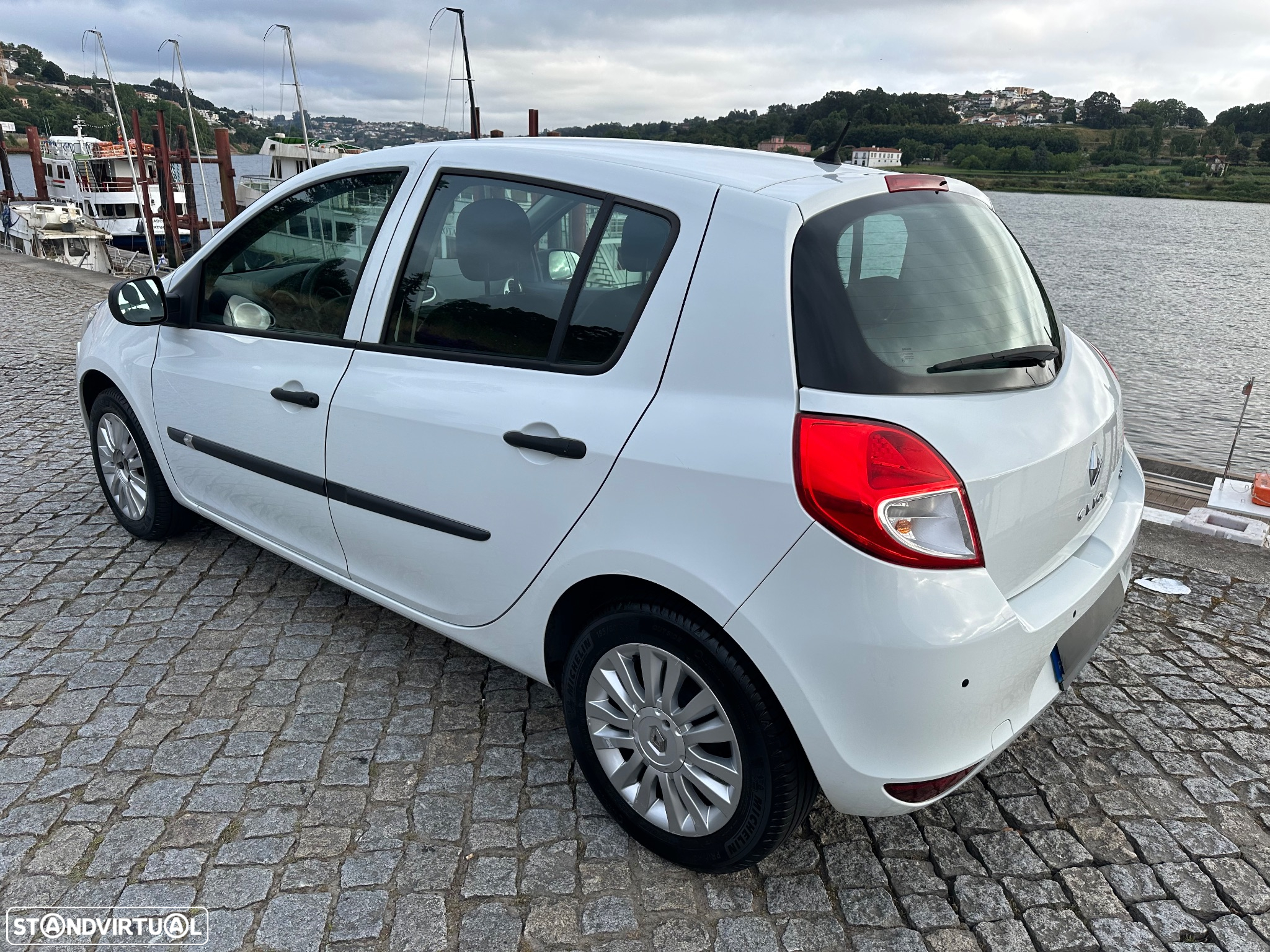 Renault Clio 1.5 dCi 90 FAP Dynamique - 5
