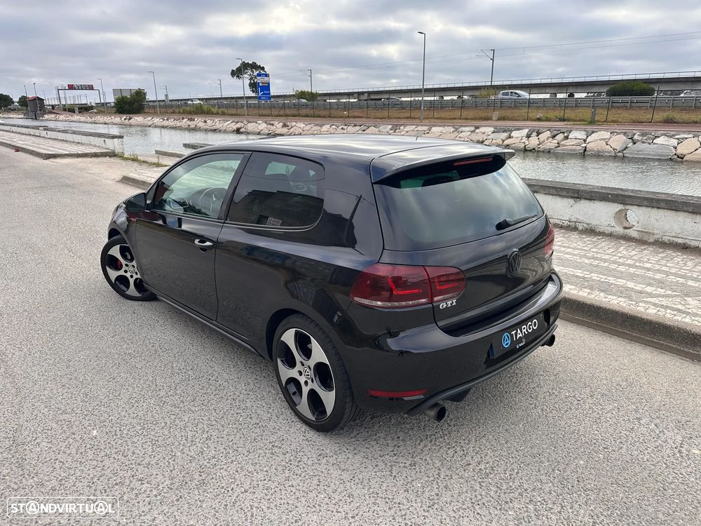 VW Golf 2.0 GTI - 12
