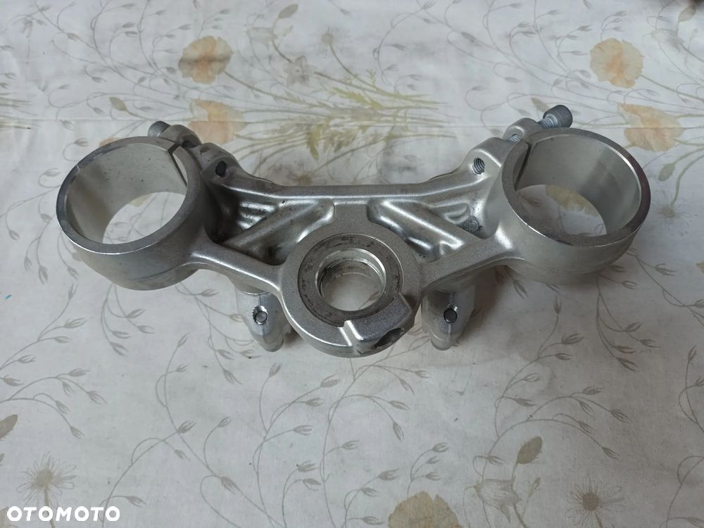 Triumph tiger 800 mocowanie lag