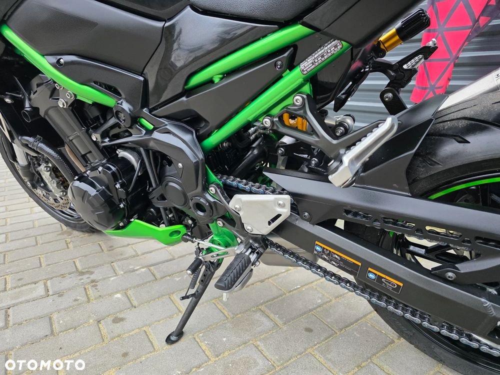 Kawasaki Z 900 - 12