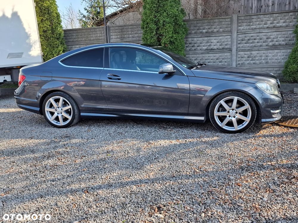 Mercedes-Benz Klasa C 250 CDI 7G-TRONIC Edition - 27