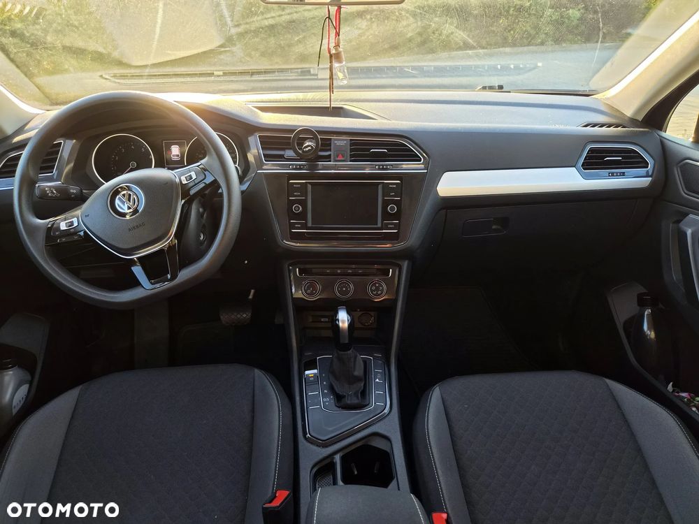 Volkswagen Tiguan - 5