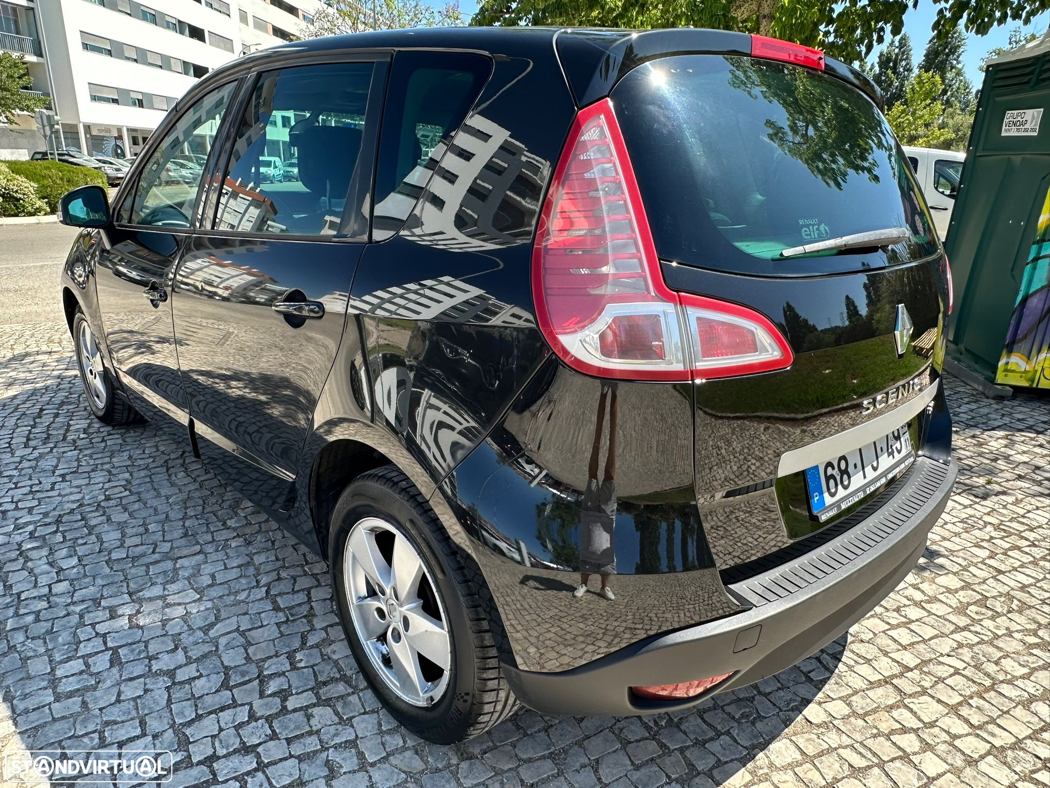Renault Scénic 1.5 dCi Dynamique S - 6
