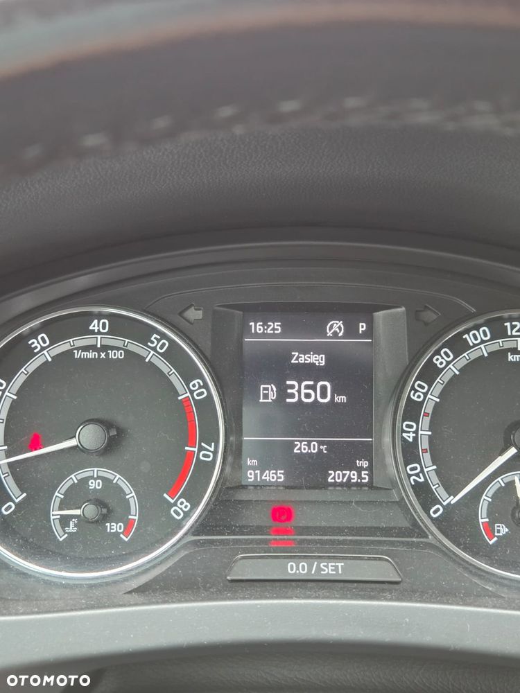 Skoda RAPID 1.4 TSI Ambition DSG - 11