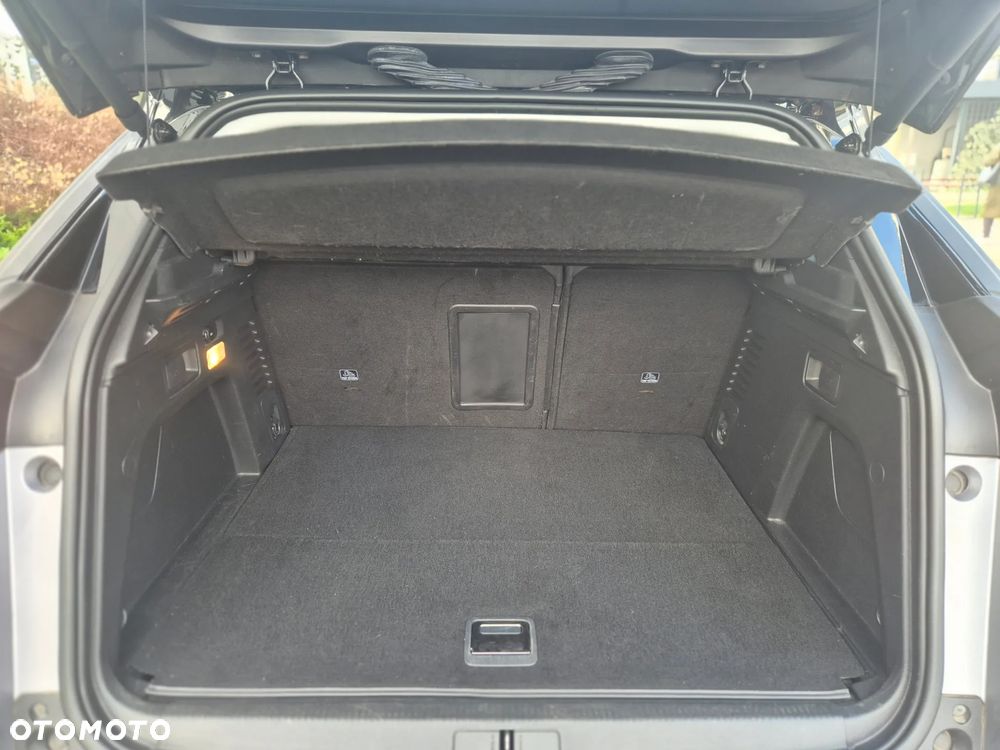 Peugeot 3008 225 e-EAT8 Allure Pack - 29