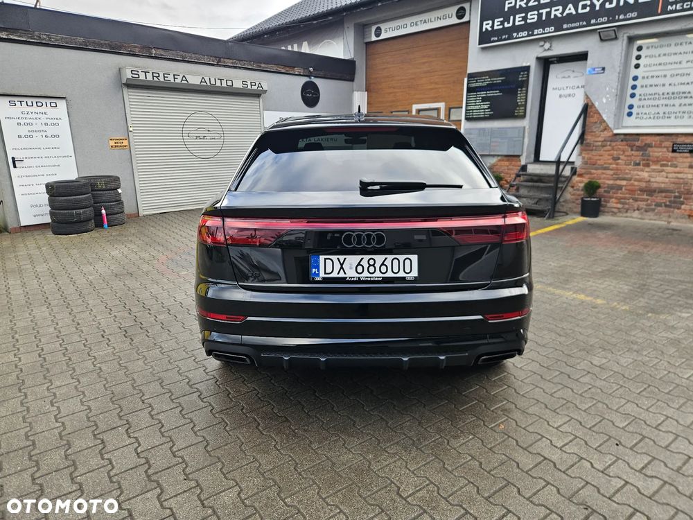 Audi Q8 - 11