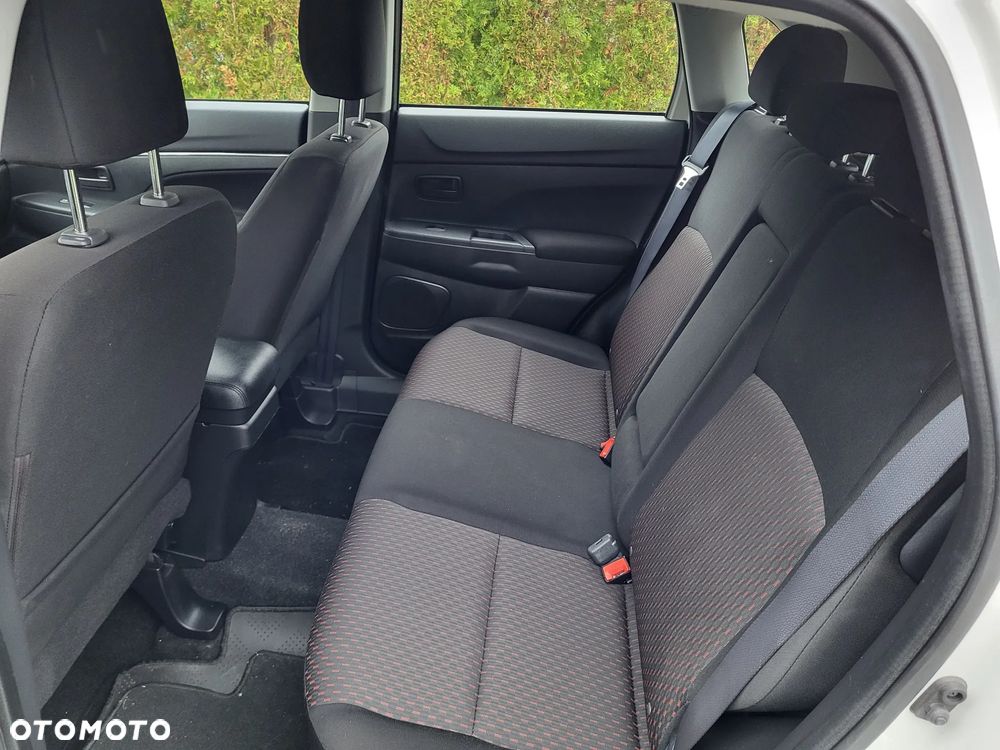 Mitsubishi ASX 2.0 2WD CVT Plus - 17