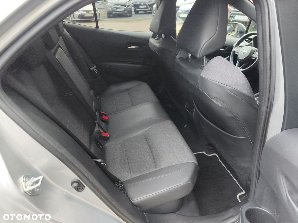 Toyota Corolla - 10