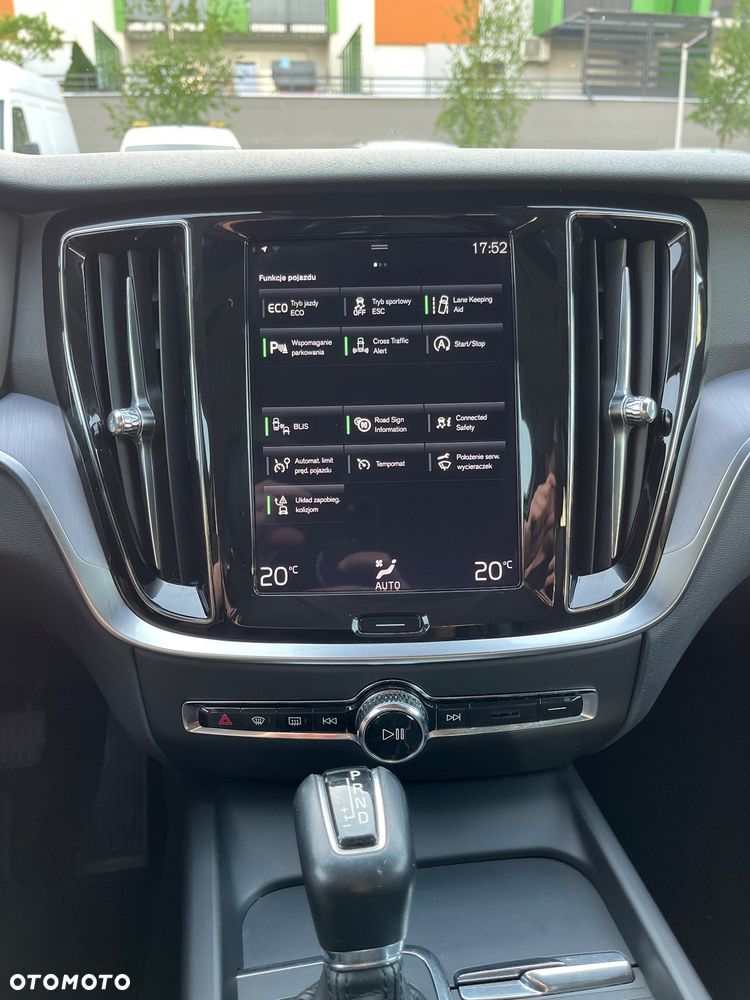Volvo V60 D3 Geartronic Momentum Pro - 37