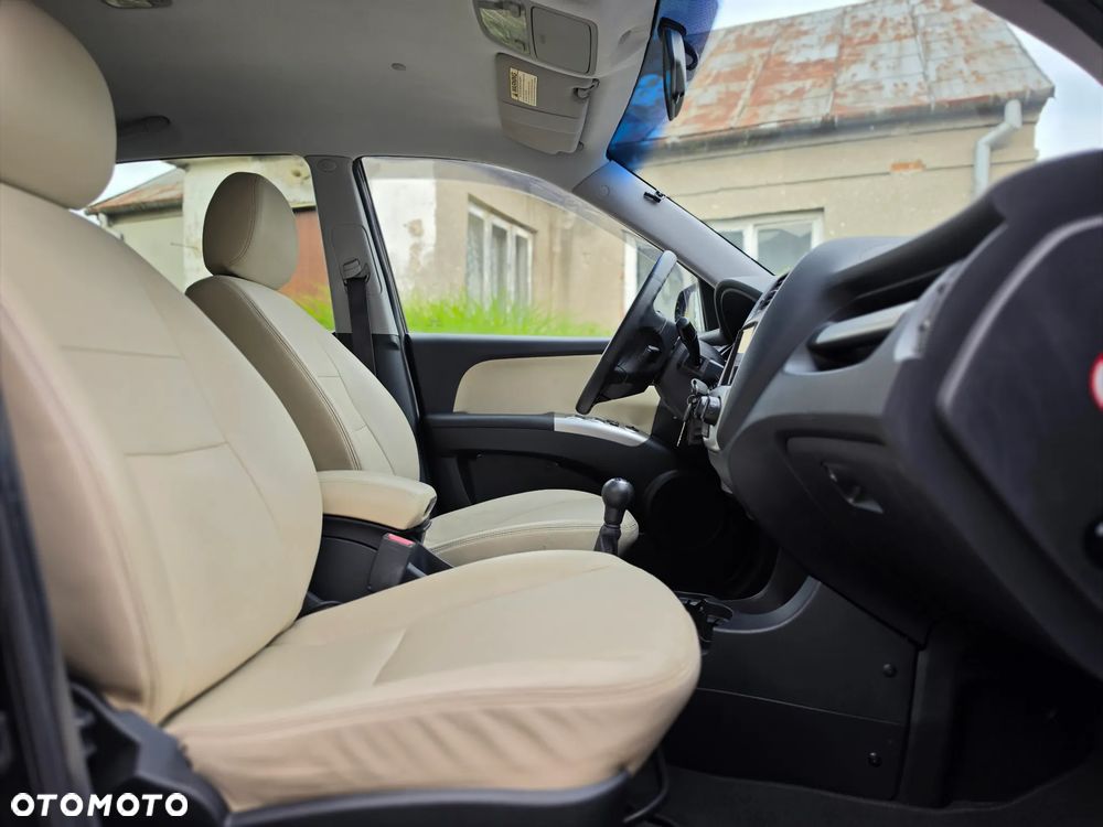 Kia Sportage - 22