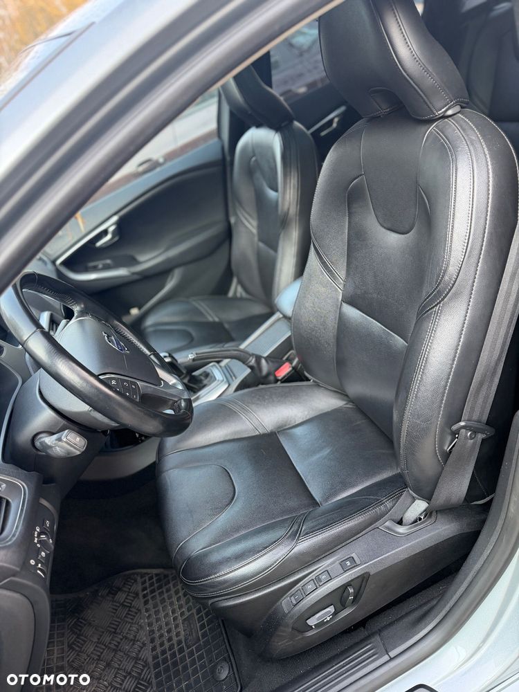 Volvo V40 D4 Summum - 23
