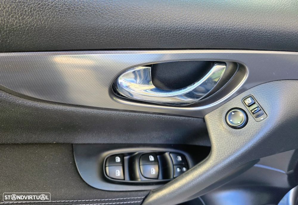 Nissan Qashqai 1.5 dCi N-Connecta Led - 34