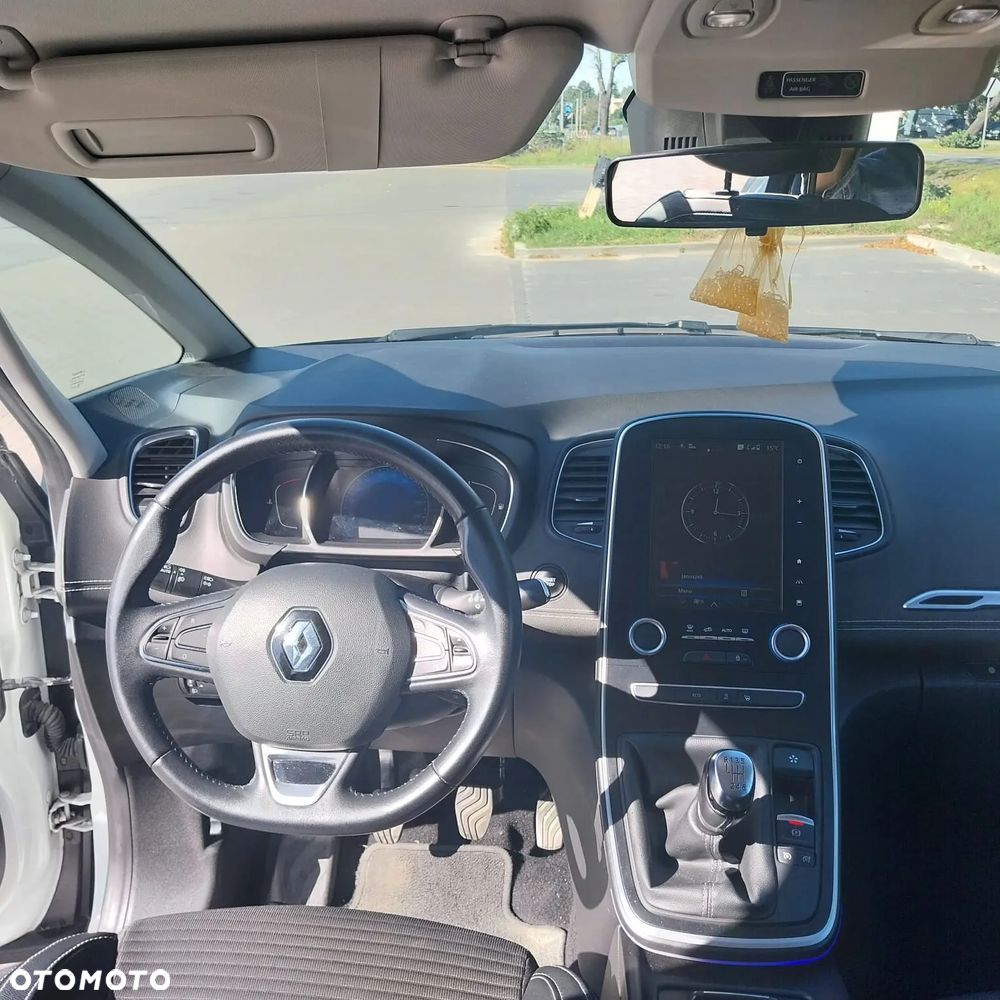 Renault Scenic 1.6 dCi Intens - 17