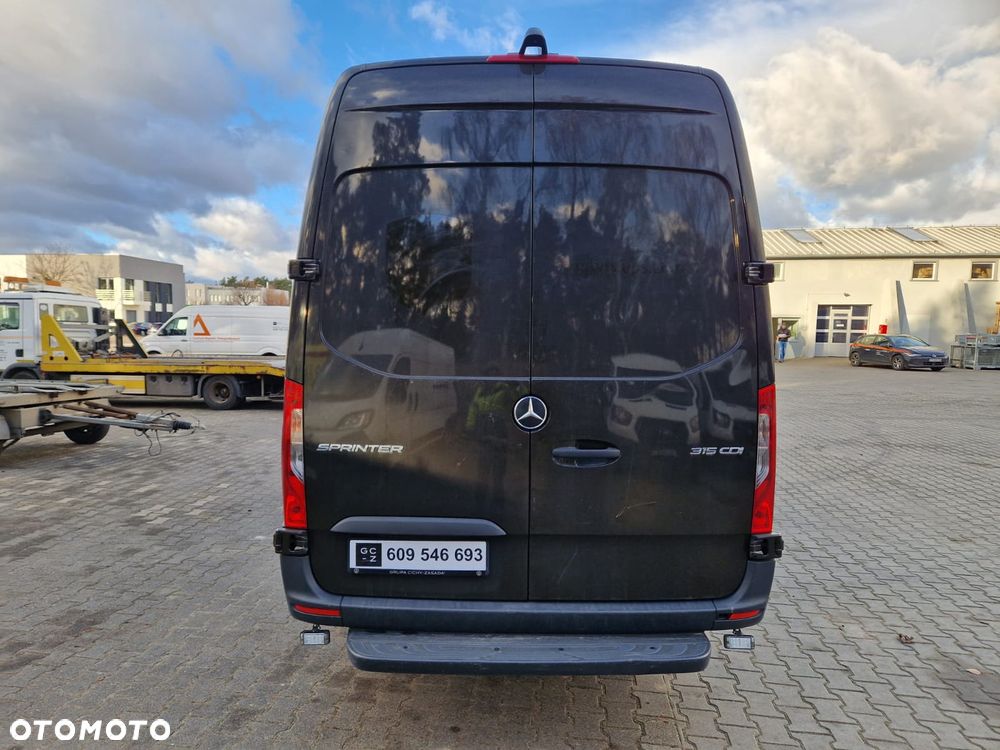 Mercedes-Benz 315 Sprinter - 8