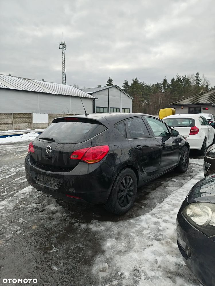 opel astra J 2010 1.4 benz części - 2