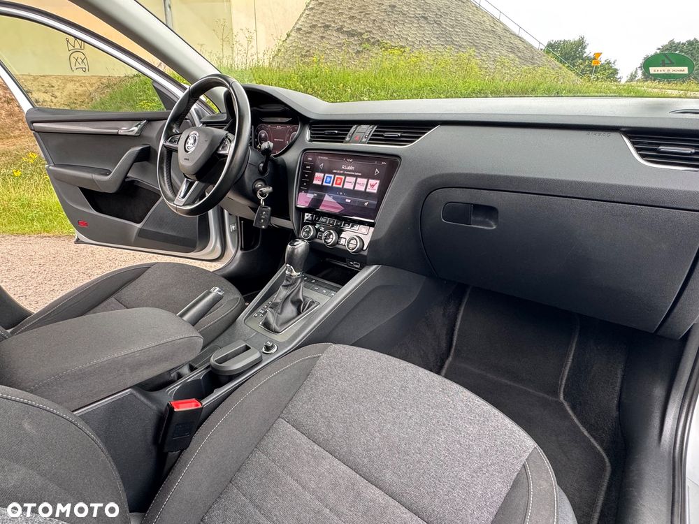 Skoda Octavia 2.0 TDI DSG Soleil - 29