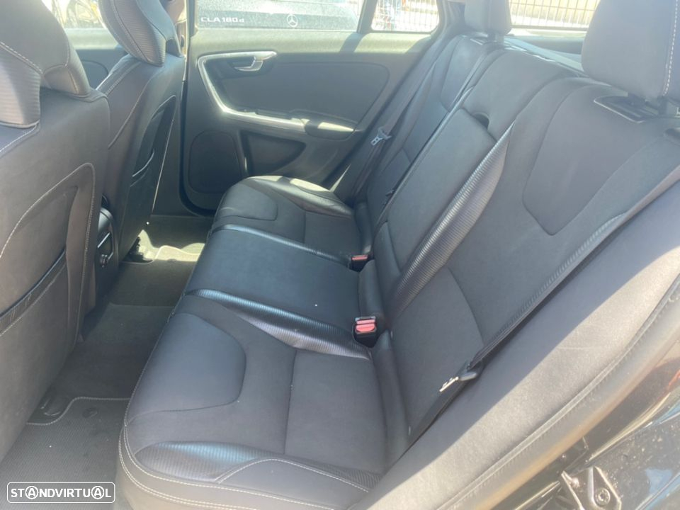 Volvo V60 1.6 D2 Drive R-Design Start/Stop - 19