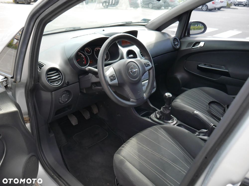 Opel Corsa 1.4 16V Enjoy - 15