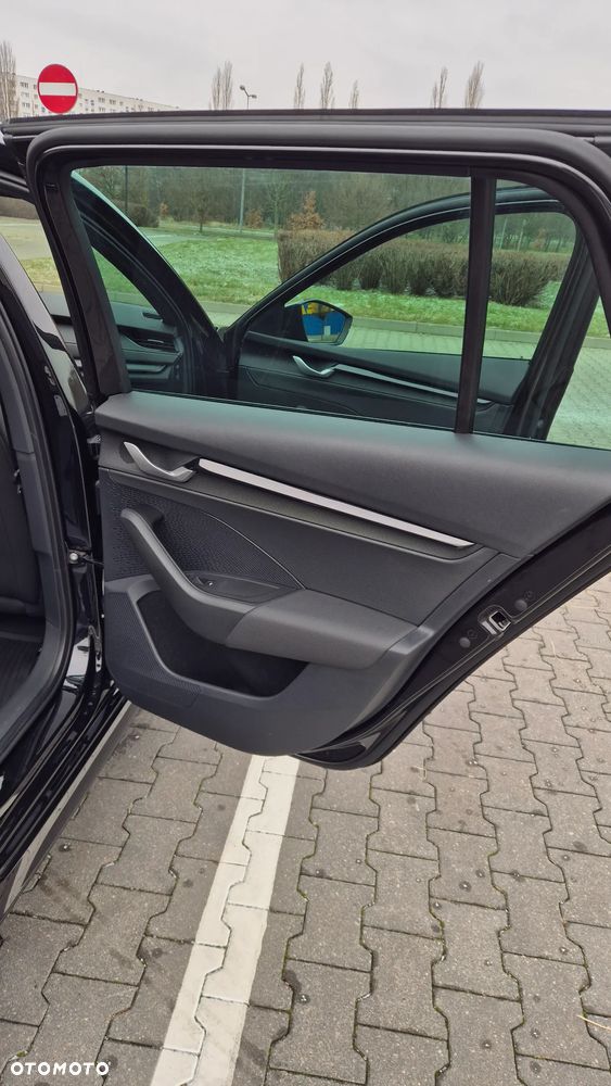 Skoda Octavia 1.5 TSI mHEV DSG Sportline - 14