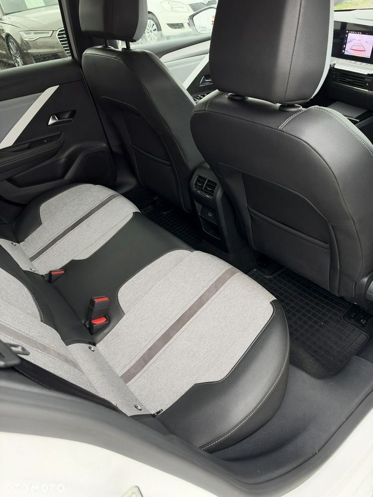 Opel Astra 1.2 Turbo Automatik Ultimate - 16