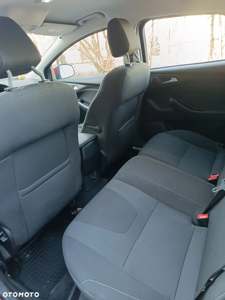 Ford Focus 1.6 EcoBoost Titanium - 27