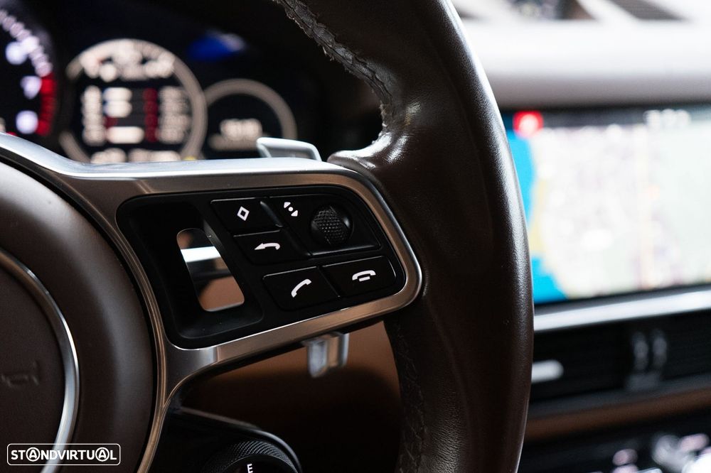 Porsche Cayenne Coupé E-Hybrid - 42