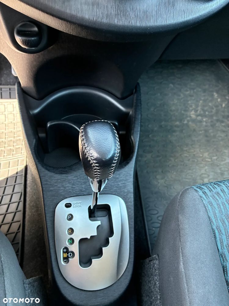 Toyota Yaris - 9