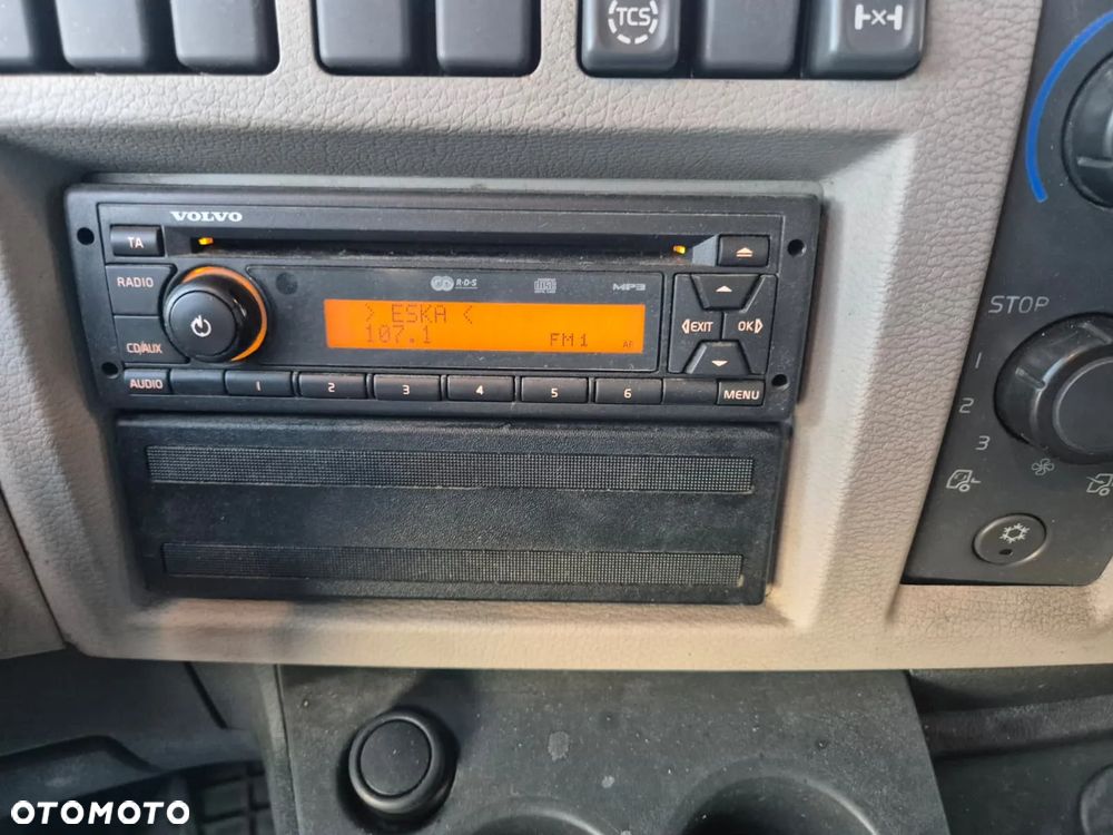 Volvo FL 240 4X2 / 18 EP / CHŁODNIA / SKAB / MITSUBISHI / 2 KOMORY / MOŻLIWOŚĆ USUNIĘCIA ŚCIANEK / 1 WŁ / NIE PICOWANY / OKAZJA! / MODEL 2017 / EURO 6 - 29