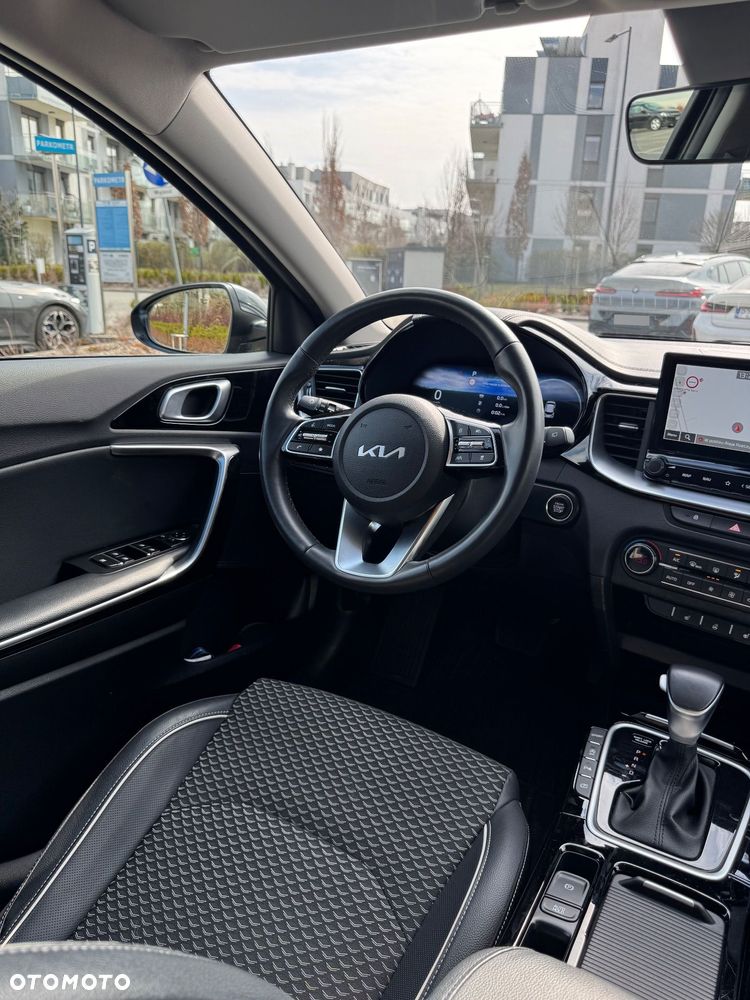 Kia XCeed - 15