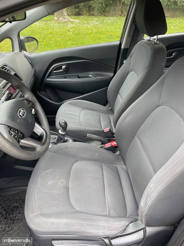 Kia Rio 1.1 CRDi - 6