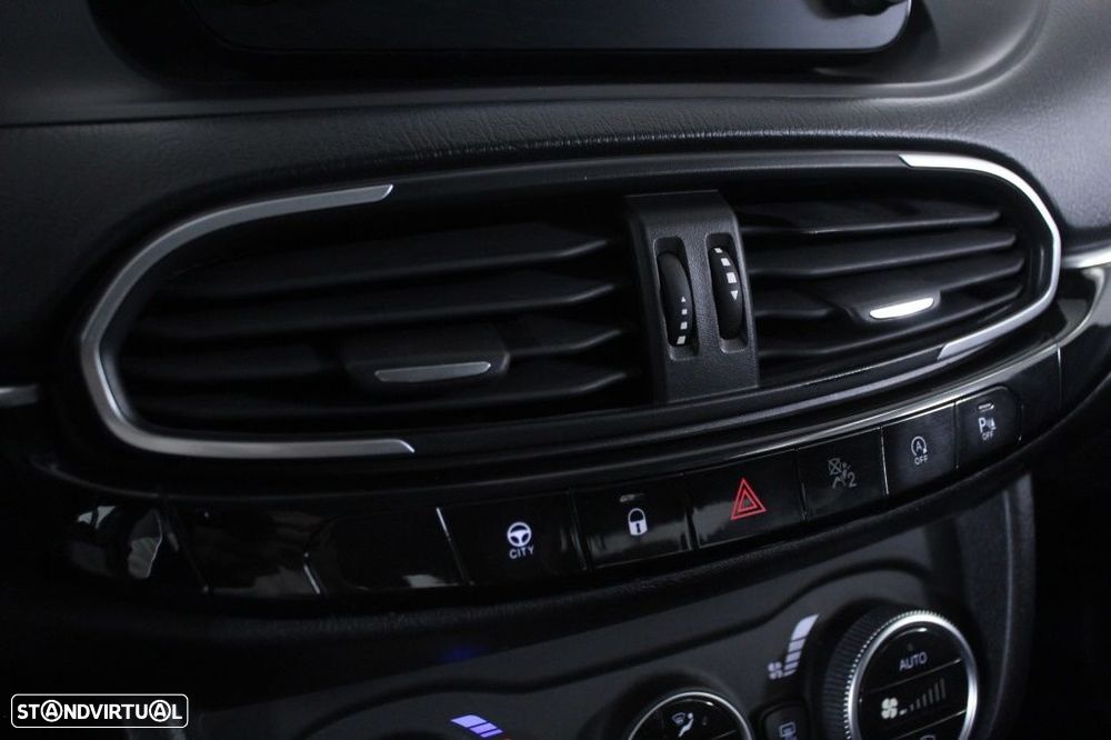 Fiat Tipo 1.3 MultiJet Life - 28