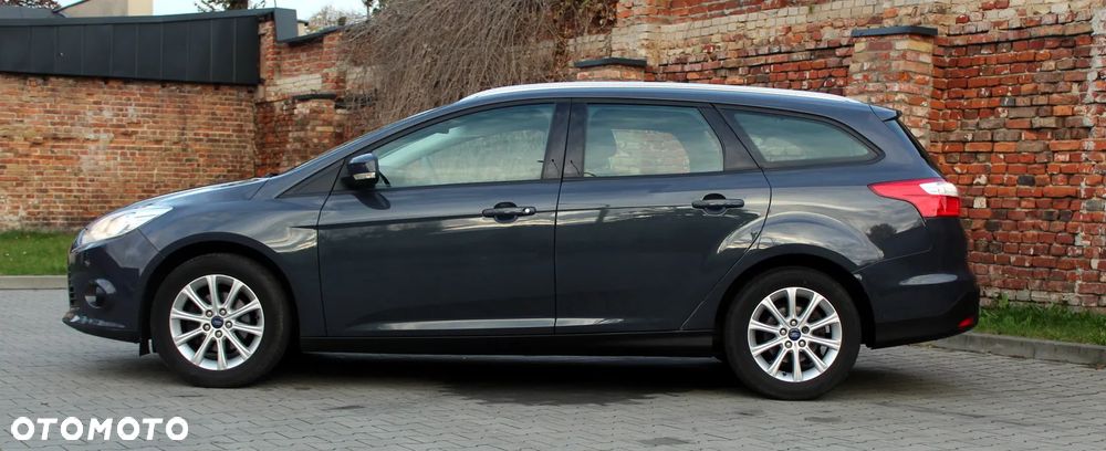 Ford Focus 1.6 Trend - 8