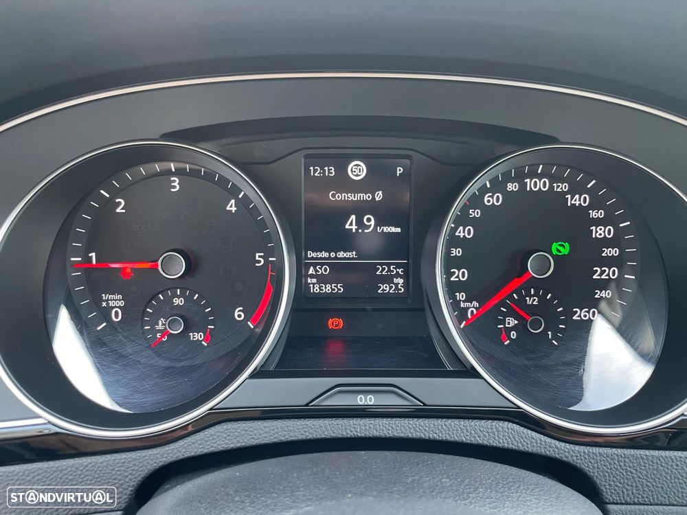 VW Passat Variant 2.0 TDi Business DSG - 9