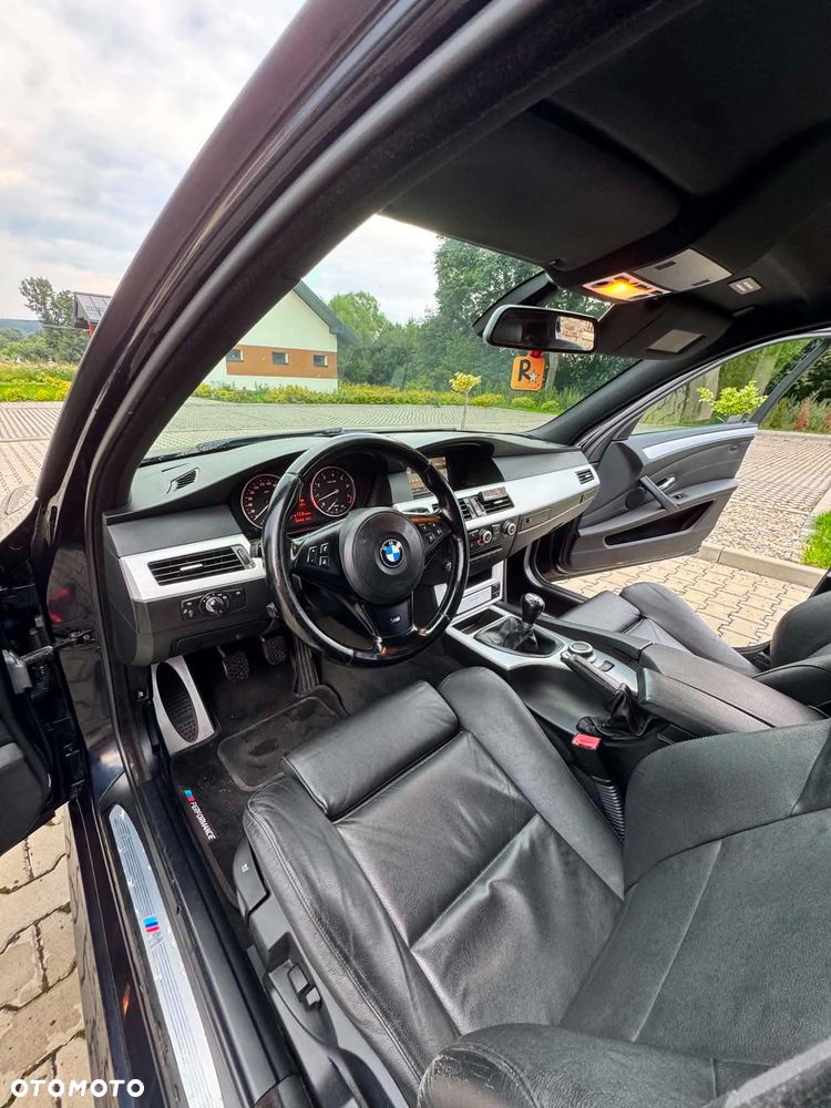 BMW Seria 5 525i - 10