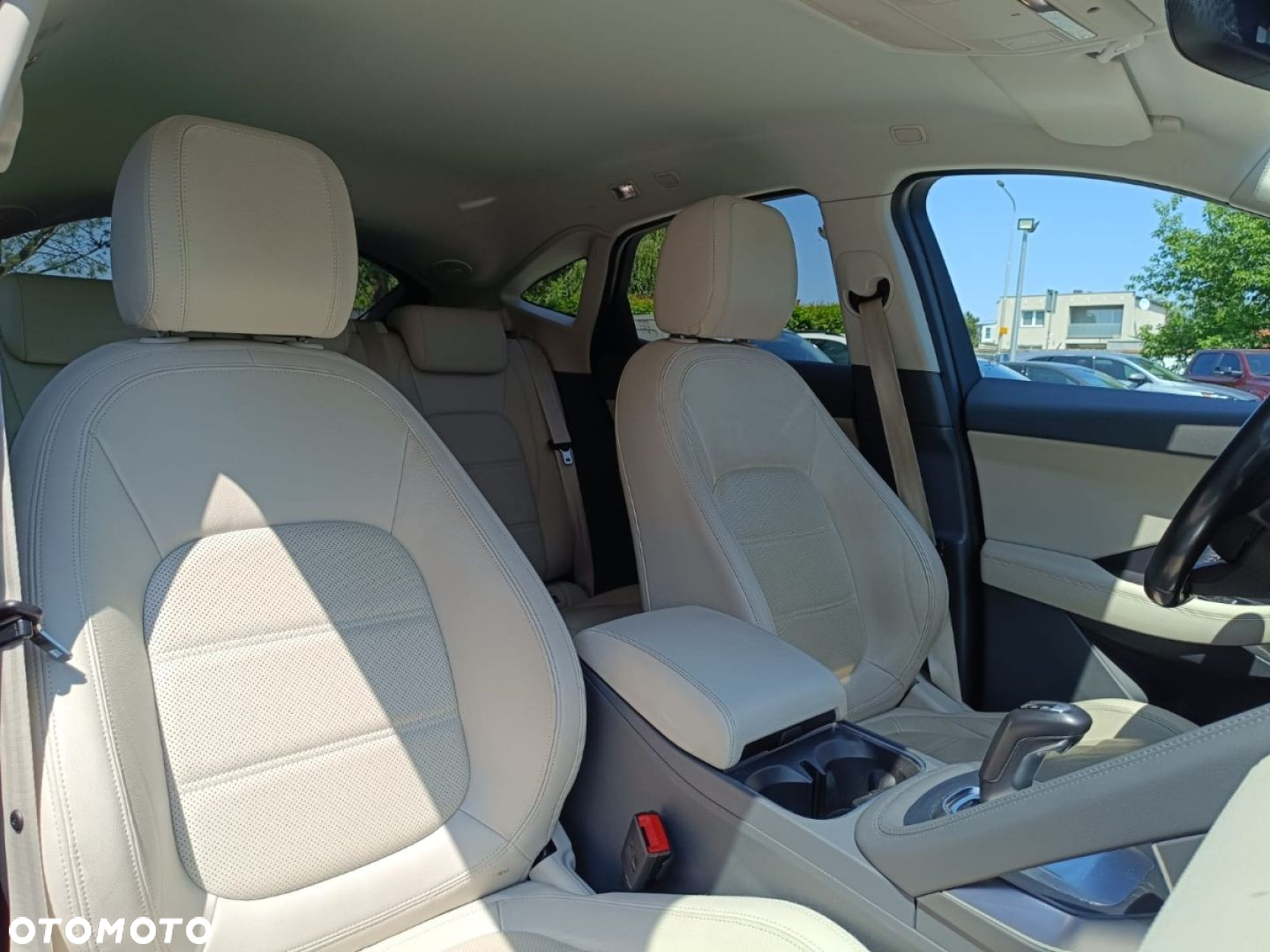 Jaguar E-Pace - 30