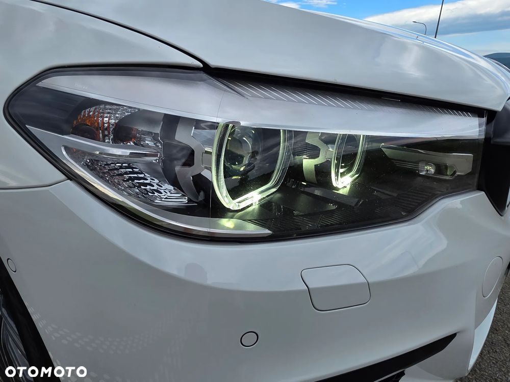 BMW Seria 5 520d xDrive M Sport Edition - 18