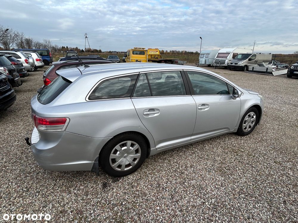 Toyota Avensis 1.6 Edition - 8