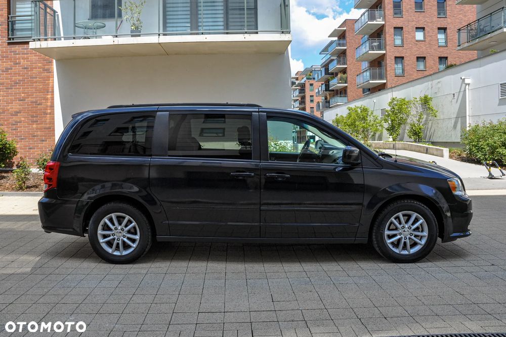 Dodge Grand Caravan - 5