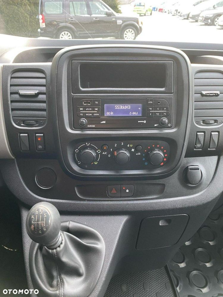 Renault Trafic - 10