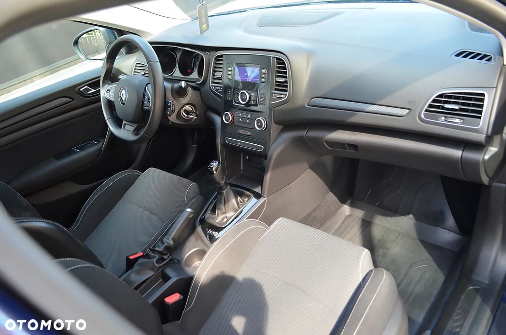 Renault Megane 1.6 SCe Business - 11