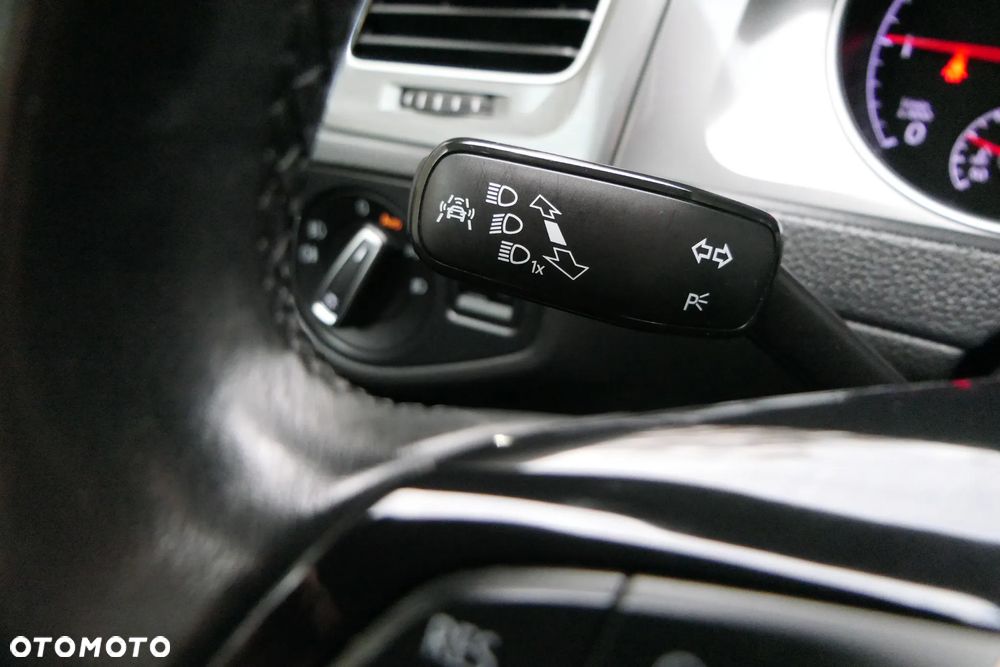 Volkswagen Golf 2.0 BlueTDI 4Motion Comfortline - 25