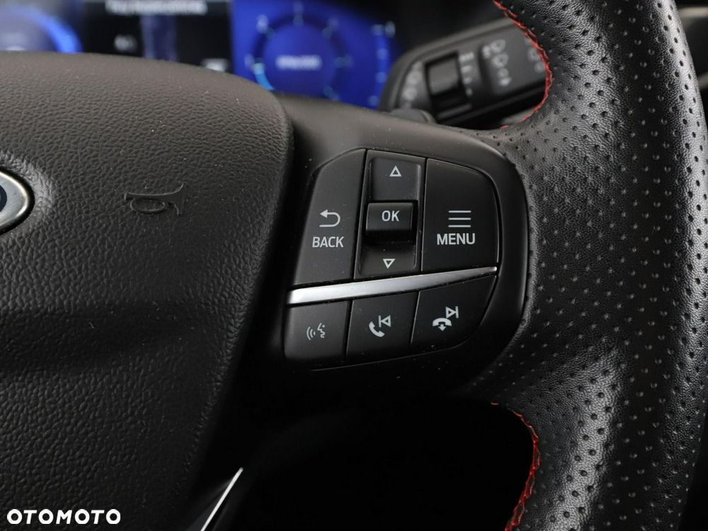 Ford Kuga - 31