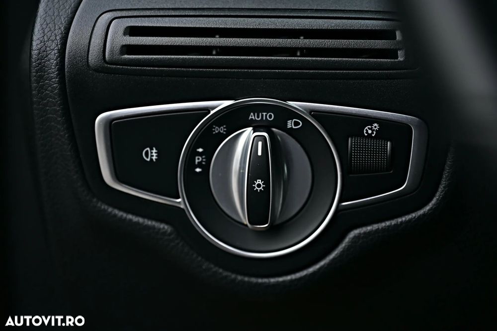 Mercedes-Benz GLC Coupe 200 MHEV - 11